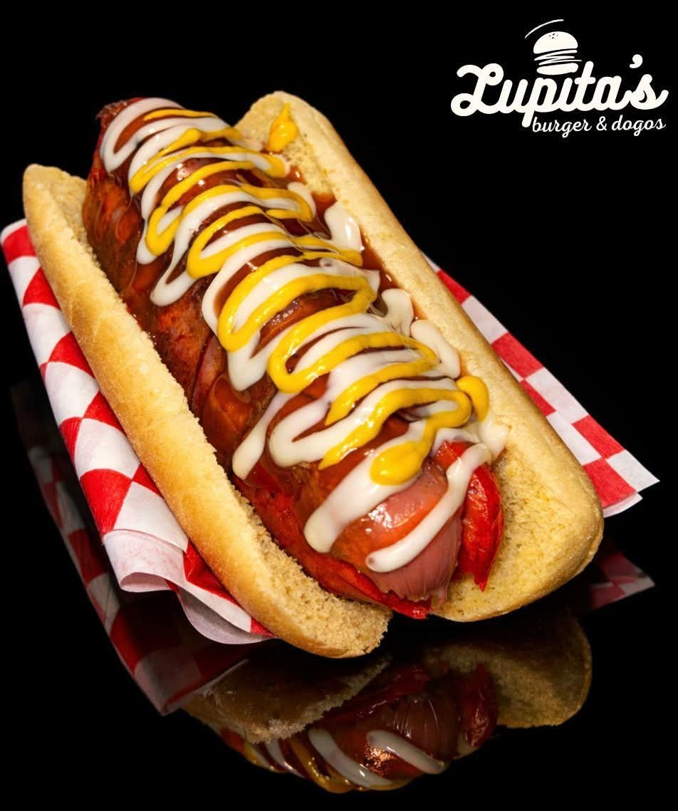Lupita's Burger y Dogos - Foto 1