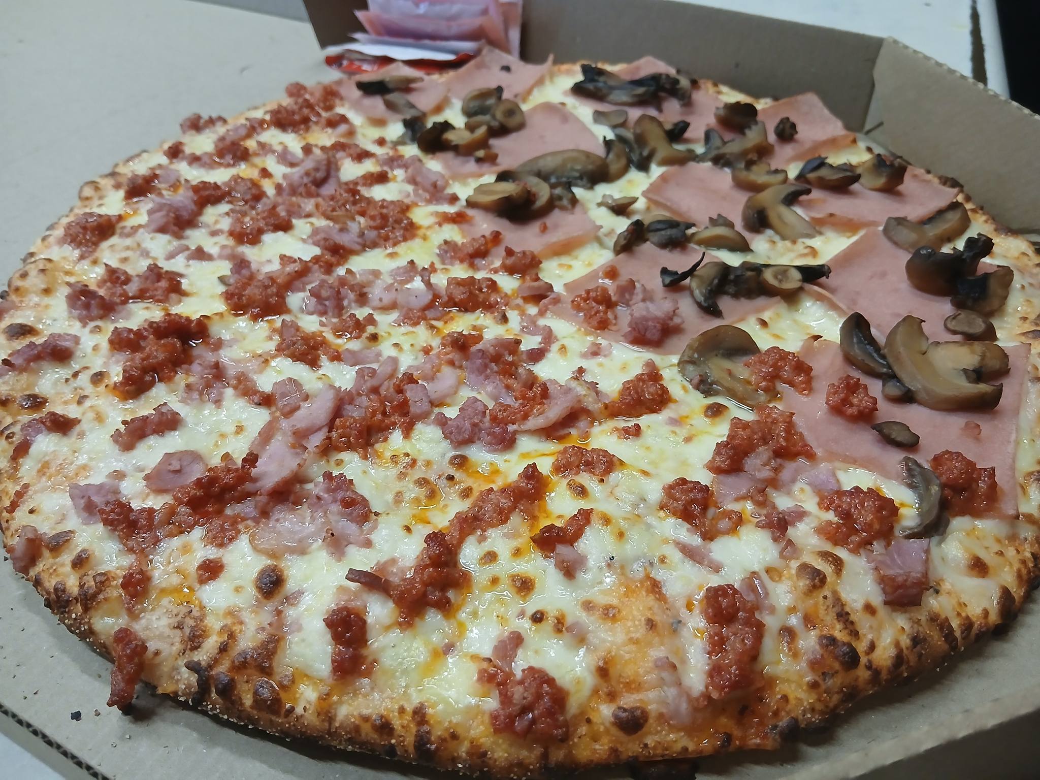 Pizza Home Lagos - Foto 1